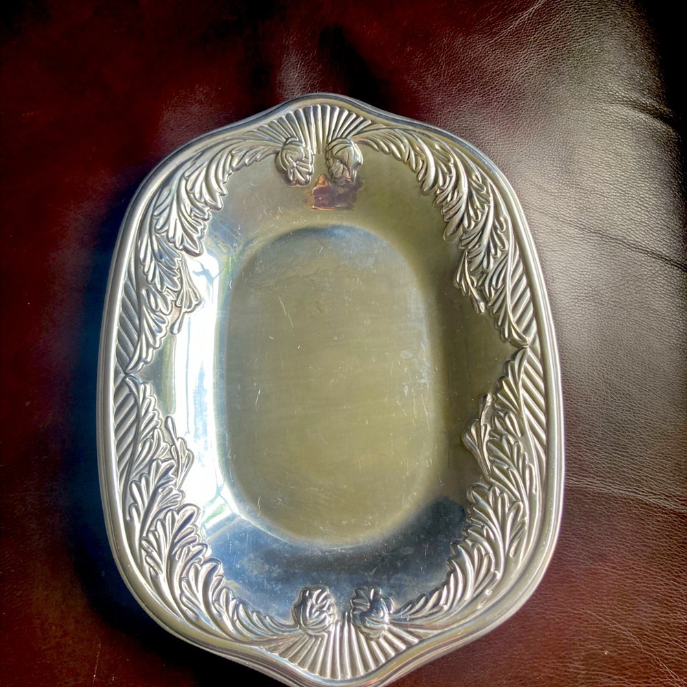 Acanthus Wilton Armetale Rectangular Tray EUC